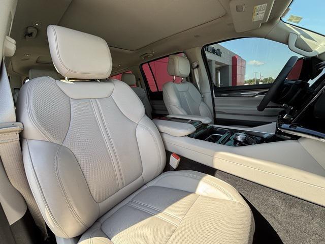 used 2024 Jeep Wagoneer car, priced at $52,997