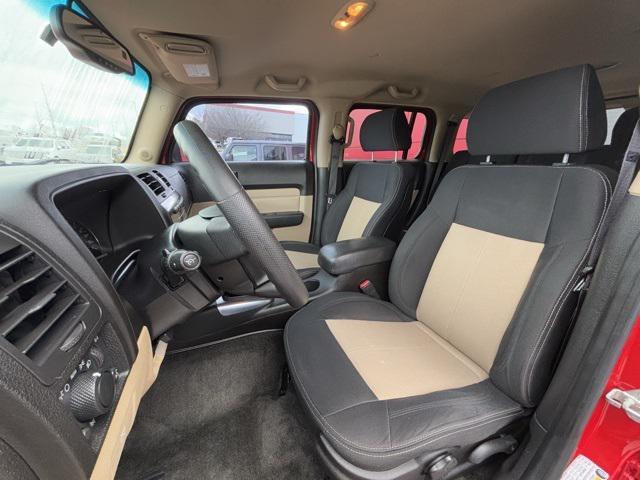 used 2006 Hummer H3 car, priced at $9,999