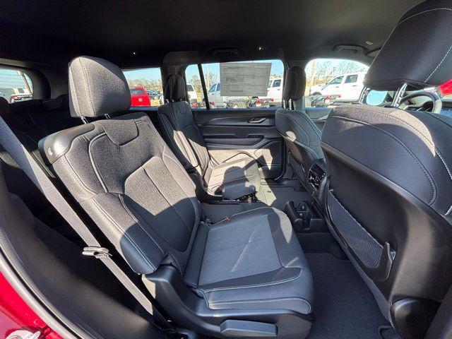 new 2025 Jeep Grand Cherokee L car, priced at $33,114