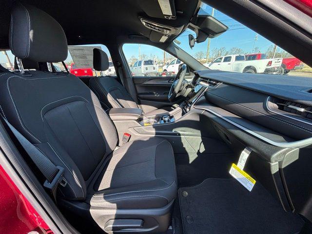 new 2025 Jeep Grand Cherokee L car, priced at $33,114