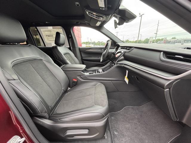 new 2025 Jeep Grand Cherokee car, priced at $42,524