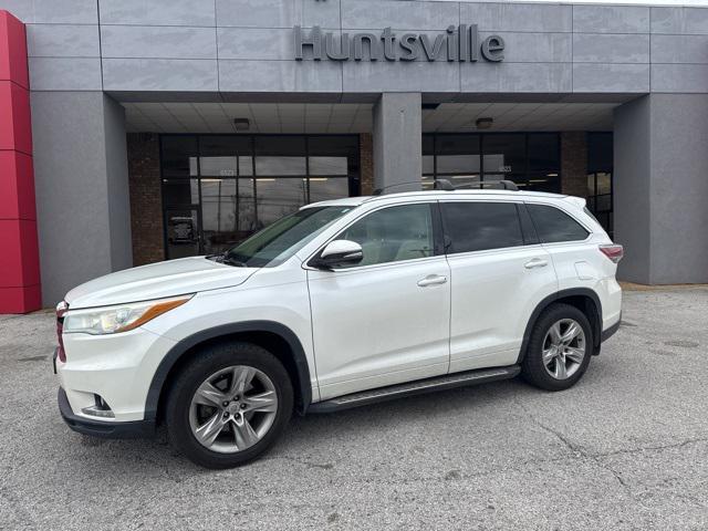 used 2015 Toyota Highlander car, priced at $21,343