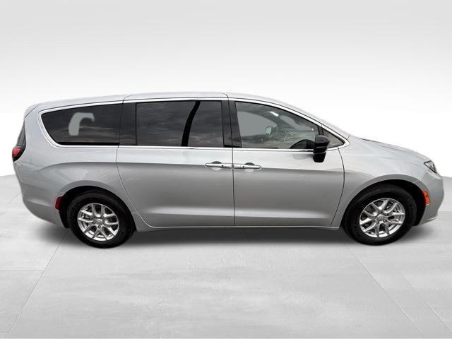 new 2026 Chrysler Pacifica car, priced at $42,135