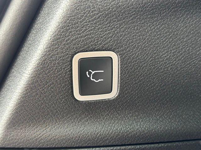 new 2026 Chrysler Pacifica car, priced at $42,135