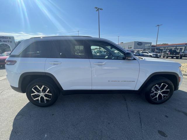 used 2023 Jeep Grand Cherokee car, priced at $31,990