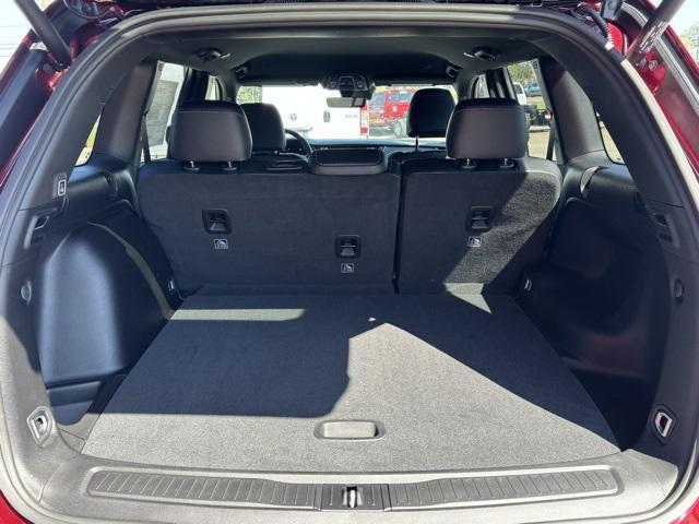 new 2025 Jeep Grand Cherokee car, priced at $35,439