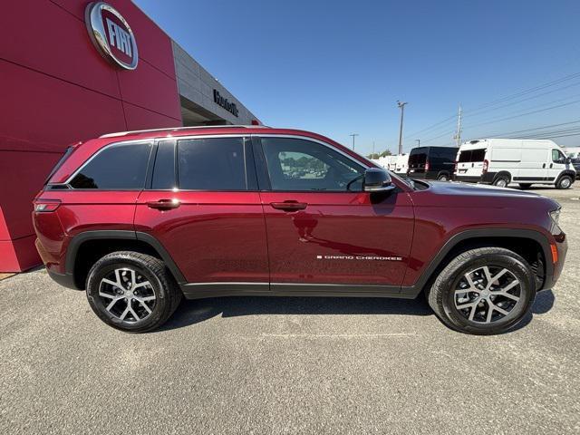 new 2025 Jeep Grand Cherokee car, priced at $35,439