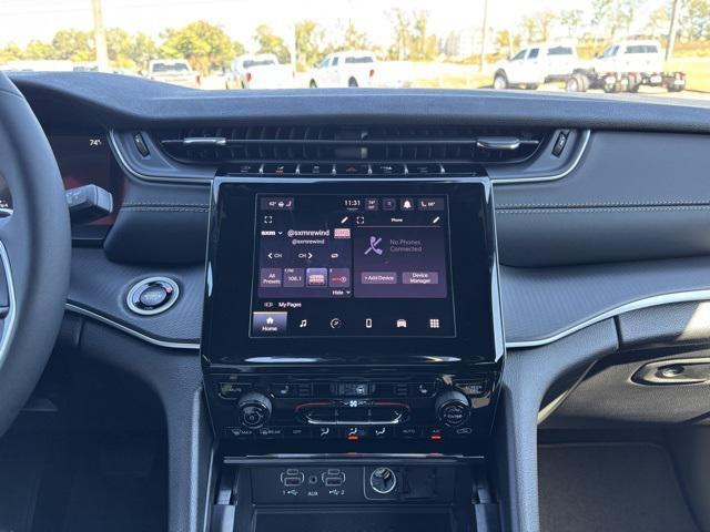 new 2025 Jeep Grand Cherokee car, priced at $35,670