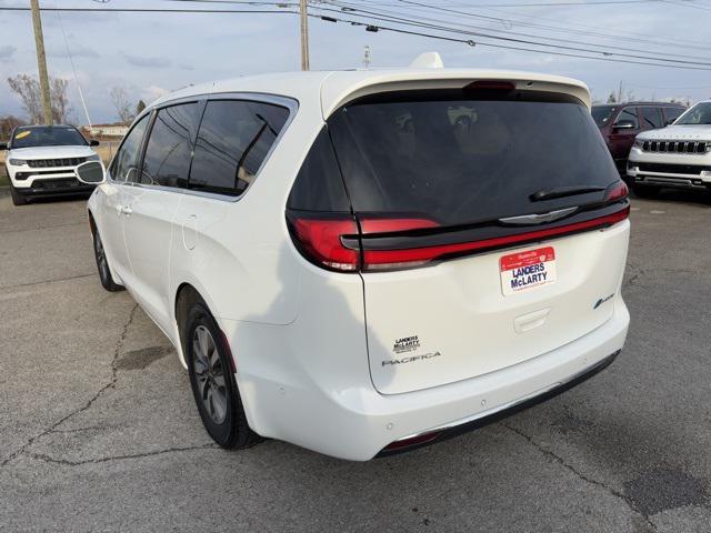 used 2022 Chrysler Pacifica Hybrid car, priced at $28,995