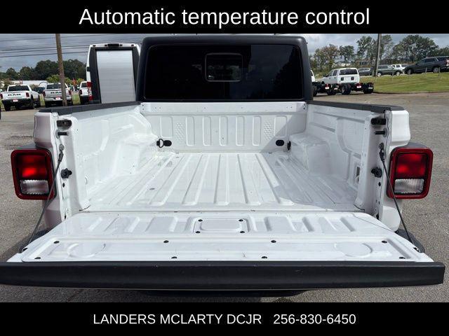 used 2023 Jeep Gladiator car, priced at $27,997