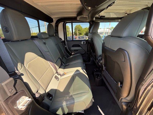 new 2025 Jeep Gladiator car, priced at $55,945