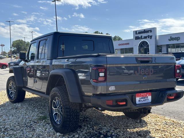 new 2025 Jeep Gladiator car, priced at $60,445