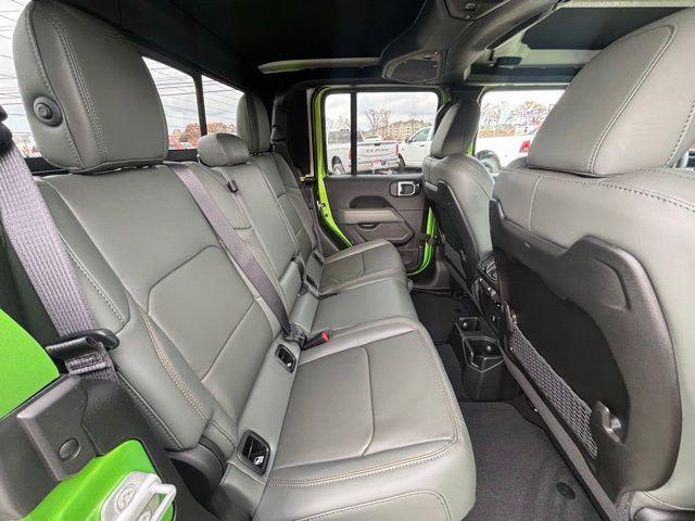 new 2026 Jeep Gladiator car, priced at $64,185