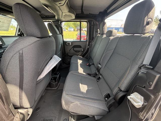 new 2025 Jeep Gladiator car, priced at $35,464