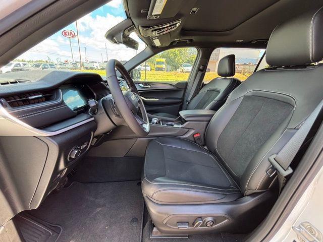 new 2025 Jeep Grand Cherokee L car, priced at $37,849