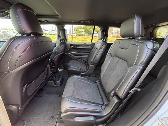 new 2025 Jeep Grand Cherokee L car, priced at $37,849