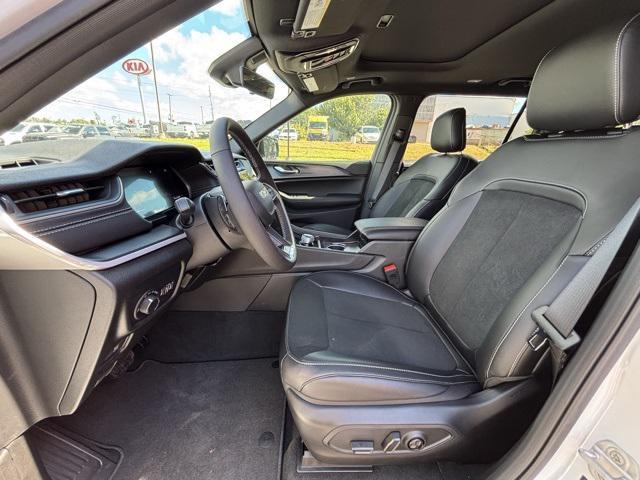 new 2025 Jeep Grand Cherokee L car, priced at $37,849