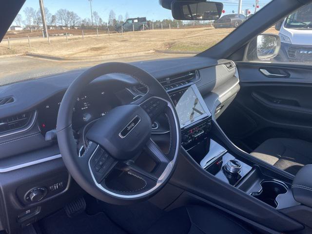 new 2025 Jeep Grand Cherokee car, priced at $34,965