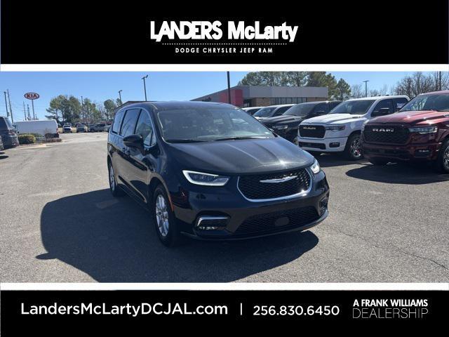 used 2023 Chrysler Pacifica car, priced at $24,995