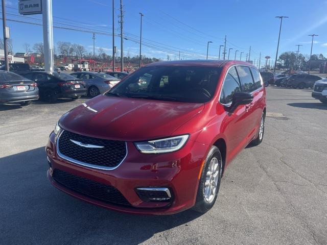 new 2025 Chrysler Pacifica car, priced at $43,315