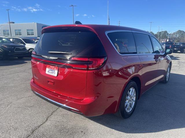 new 2025 Chrysler Pacifica car, priced at $43,315