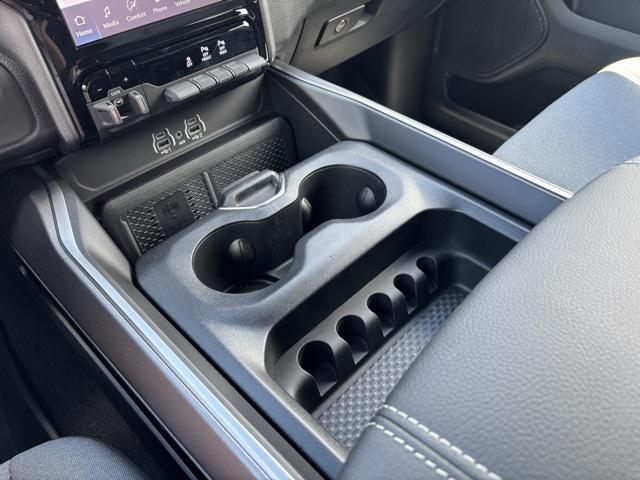 new 2025 Ram 1500 car, priced at $49,572