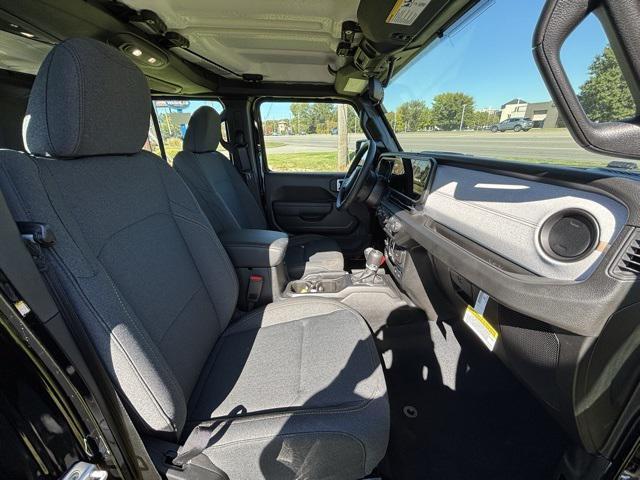new 2026 Jeep Wrangler car, priced at $44,365