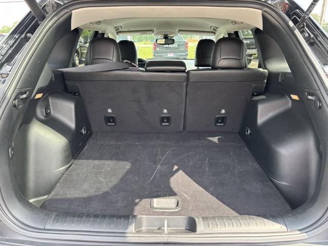 used 2023 Jeep Cherokee car, priced at $25,397
