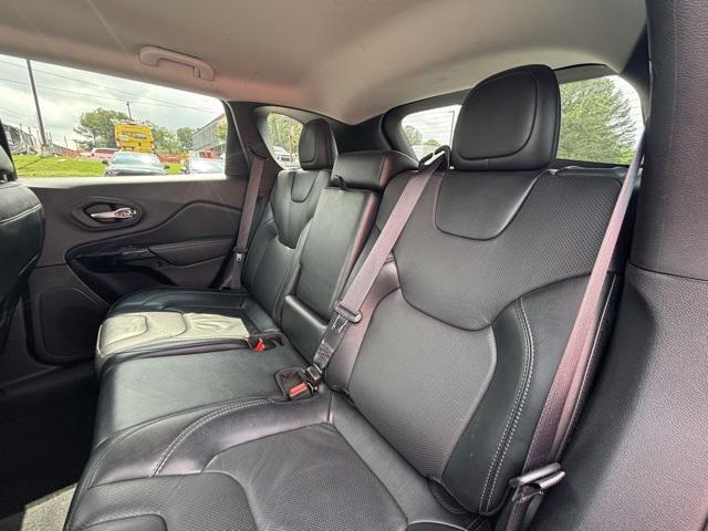 used 2023 Jeep Cherokee car, priced at $25,397