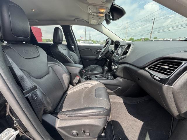 used 2023 Jeep Cherokee car, priced at $25,397