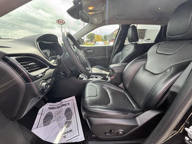 used 2023 Jeep Cherokee car, priced at $25,397