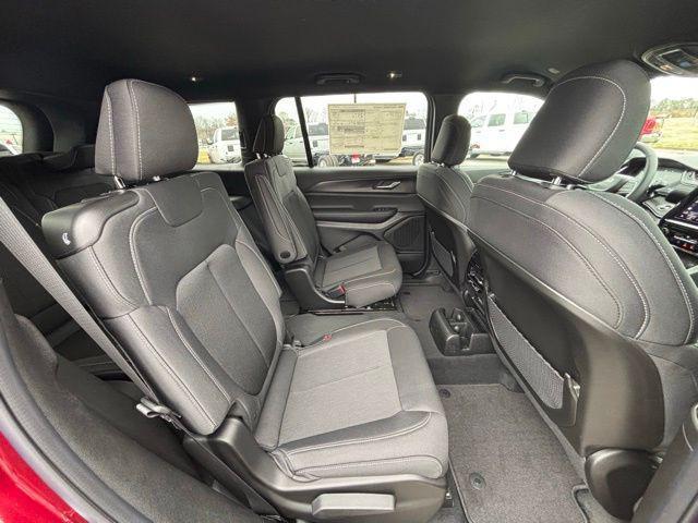 new 2025 Jeep Grand Cherokee L car, priced at $32,924