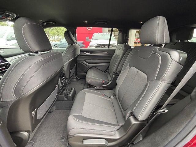 new 2025 Jeep Grand Cherokee L car, priced at $32,924