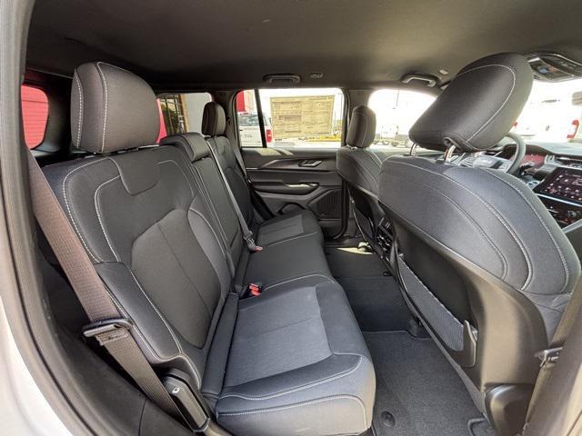 new 2025 Jeep Grand Cherokee car, priced at $28,974