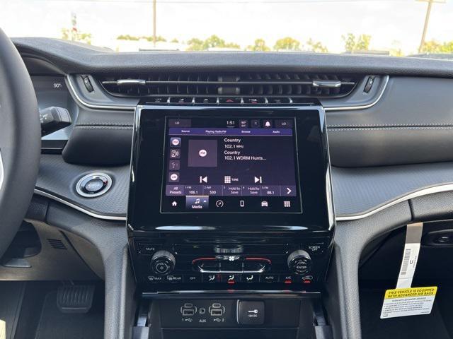 new 2025 Jeep Grand Cherokee car, priced at $28,974