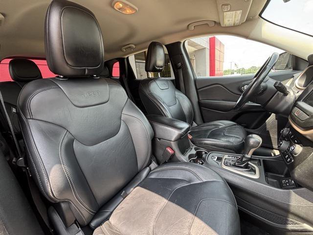 used 2014 Jeep Cherokee car, priced at $10,999
