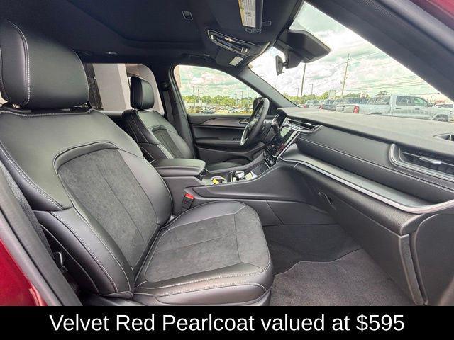 new 2025 Jeep Grand Cherokee L car, priced at $36,044