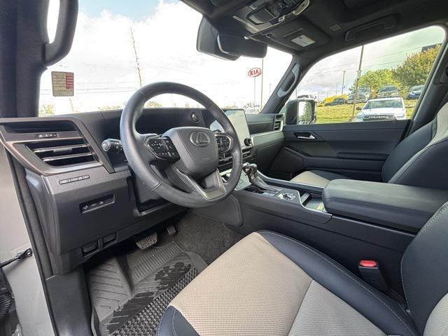 used 2024 Lexus GX 550 car, priced at $85,997