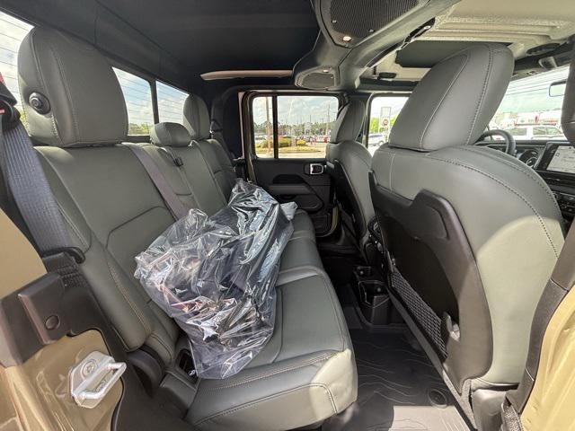 new 2025 Jeep Gladiator car, priced at $56,420