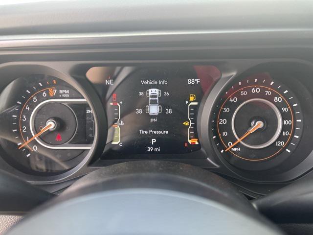 new 2025 Jeep Gladiator car, priced at $56,420