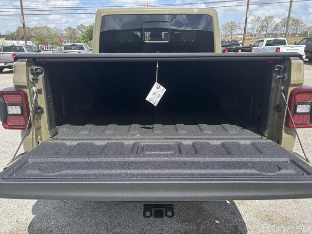 new 2025 Jeep Gladiator car, priced at $56,420