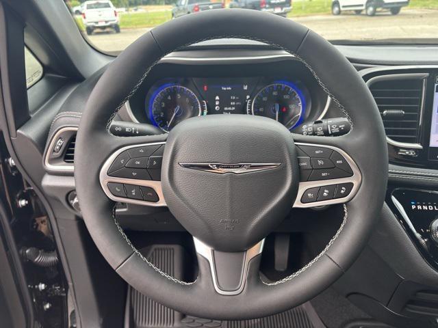 new 2025 Chrysler Pacifica car, priced at $40,527