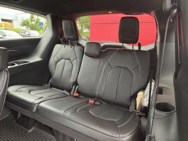 new 2025 Chrysler Pacifica car, priced at $40,527