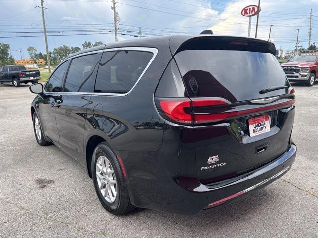 new 2025 Chrysler Pacifica car, priced at $40,527