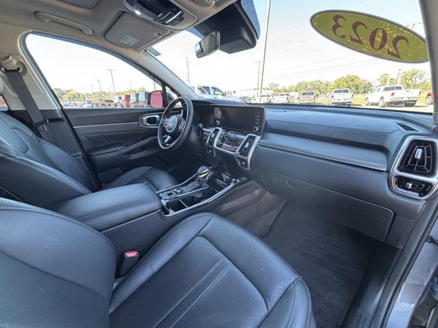 used 2023 Kia Sorento car, priced at $30,997