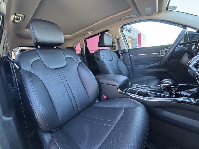 used 2023 Kia Sorento car, priced at $30,997