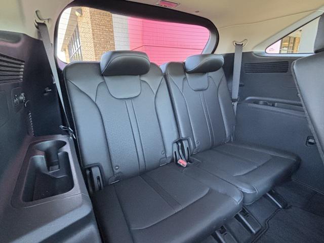 used 2023 Kia Sorento car, priced at $30,997