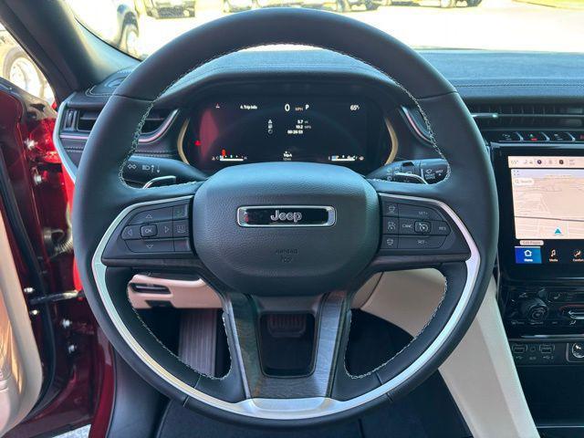 new 2025 Jeep Grand Cherokee car, priced at $36,755