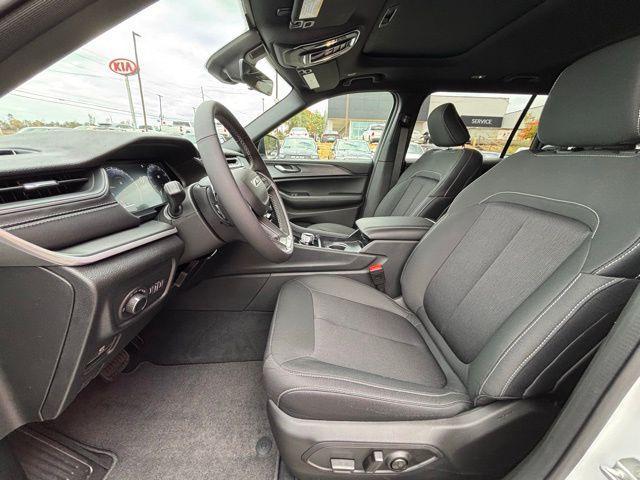 new 2025 Jeep Grand Cherokee L car, priced at $36,320