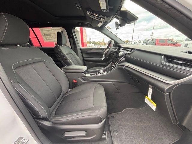 new 2025 Jeep Grand Cherokee L car, priced at $36,320